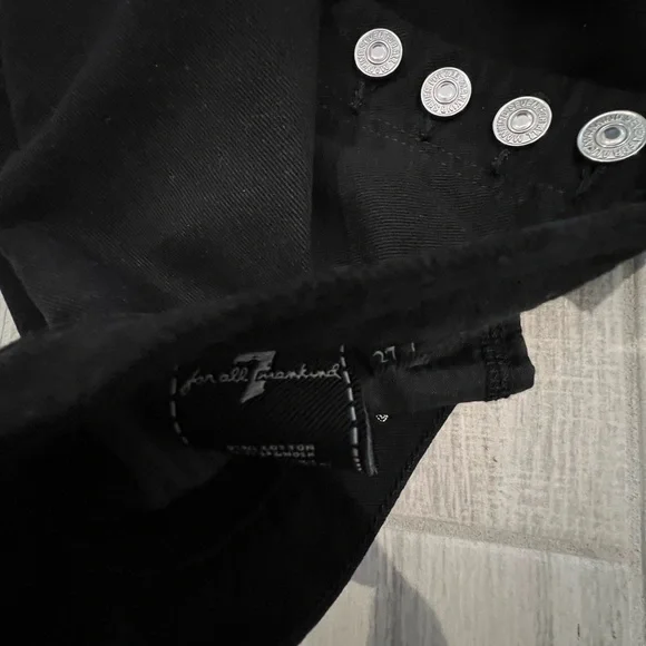 7 For All Mankind High Waisted Button Up Black Jean Shorts size 27 - Picture 5 of 8